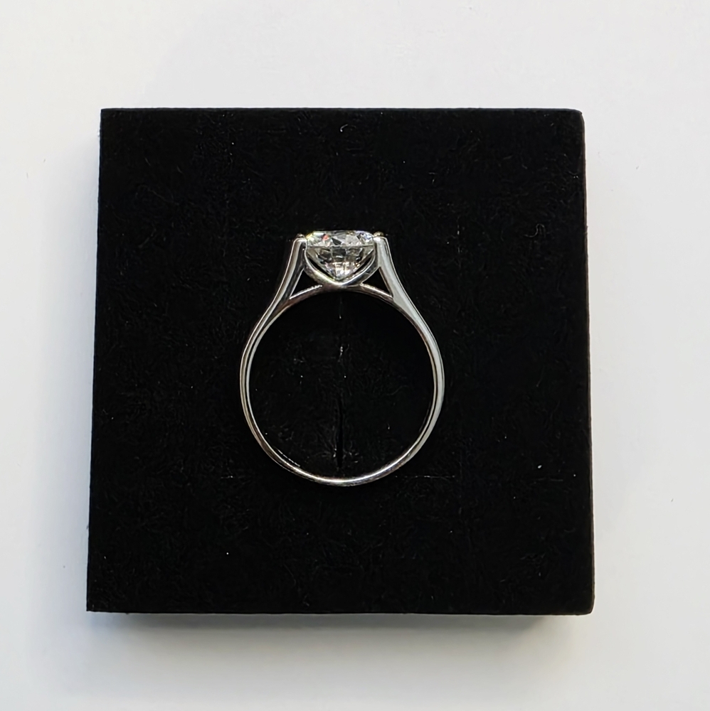 Engagement Ring 2CT Size 6 Moissanite in Solid Silver ASR6111 - Picture 1 of 7